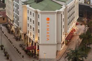 O edifício em que o hotel se localiza