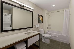 Koupelna v ubytování Everhome Suites Amarillo West - Medical Center