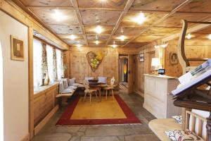 Posezení v ubytování Residence Mugun