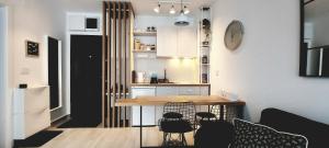Nhà bếp/bếp nhỏ tại FOREST SIDE Apartmani