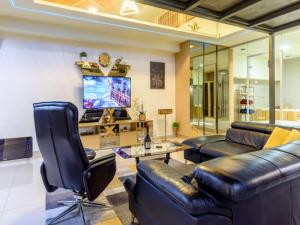 Μια τηλεόραση ή/και κέντρο ψυχαγωγίας στο Xspa apartment cryptocurrency pay available