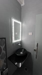 Φωτογραφία από το άλμπουμ του Luxe 2 BHK Apartment σε Orchha