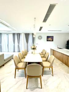 Φωτογραφία από το άλμπουμ του Oceanami 5 Bedrooms Private Pool σε Long Hai