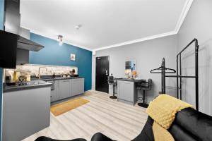 O bucătărie sau chicinetă la Downtown Studio 3 - Harrogate Town Centre