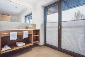 Ένα μπάνιο στο Hotel Bad Neunbrunnen am Waldsee - non Halal