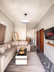 Posezení v ubytování Althea Private Tropical 2BR Villa with Pool & GardenBliss