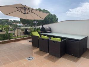 Balkoni atau teres di Your Pet-friendly Home In Sant Pol