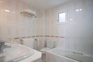 Koupelna v ubytování Prime Mijas Location Terrace Apartment By Top Sp