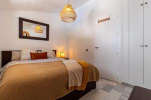 Posteľ alebo postele v izbe v ubytovaní New Renovated Central Apartment With Modern Touch
