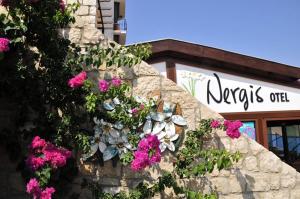 Gallery image of Nergis Hotel in Karaburun +108 photos