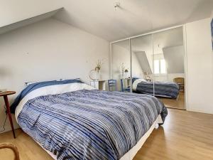 Postel nebo postele na pokoji v ubytování Charmant T3 pour 5 pers avec balcon à Stella Plage, proche plage, parking privé - FR-1-236-142