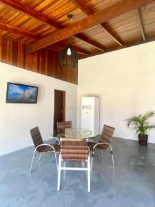 Φωτογραφία από το άλμπουμ του Caiobá - Casa 4 quartos com AR, espaçosa e perto do mar σε Matinhos