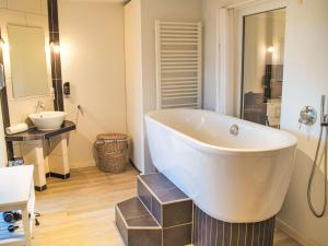 Ένα μπάνιο στο Holiday Home Backbord by Interhome