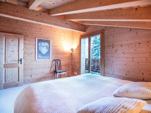 Postel nebo postele na pokoji v ubytování Chalet Chalet Casablanca by Interhome