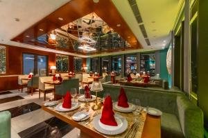 Restaurace v ubytování Rosamia Da Nang Hotel