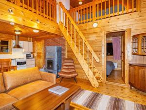 Kuchyň nebo kuchyňský kout v ubytování Holiday Home Villa kunteus by Interhome