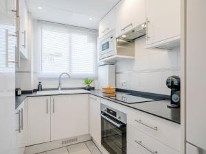 Η κουζίνα ή μικρή κουζίνα στο Apartment Xabia Port Plus by Interhome