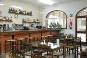 Lounge alebo bar v ubytovaní Camping LLuçanès