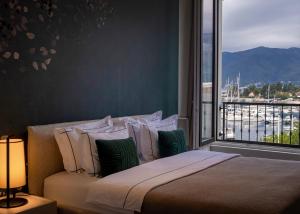 Postel nebo postele na pokoji v ubytování Boutique Hotel Porto Palace