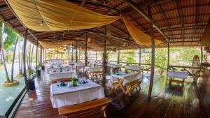 Restaurace v ubytování Eco Hotel Leão de Judá - All Inclusive