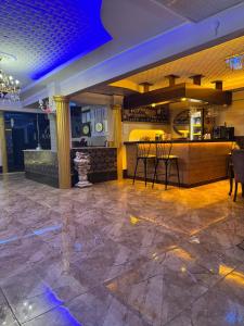 Restaurace v ubytování Exporoyal Hotel