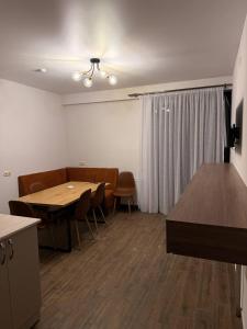 Et opholdsområde på Gоderdzi Twins Hostel