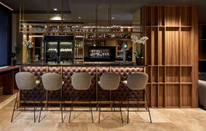 新罕布什尔州里奥哈酒店酒廊或酒吧区