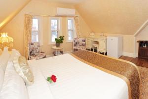 A kitchen or kitchenette at Prince inn