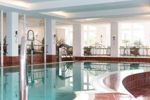 Bazén v ubytování Hotel Miramar nebo v jeho okolí