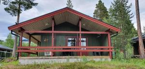 Το κτήριο όπου στεγάζεται  η παραθεριστική κατοικία