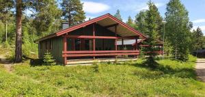 Το κτήριο όπου στεγάζεται  η παραθεριστική κατοικία