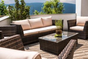 A seating area at Falkensteiner Hotel & Spa Sonnenparadies