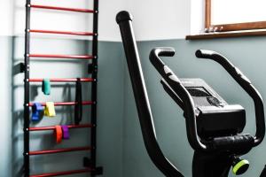 Posilňovňa alebo fitness centrum v ubytovaní Pensjonat Zdrojowy