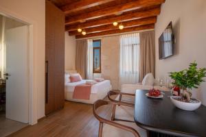 A bed or beds in a room at Casa Del Balsamo
