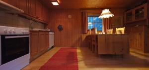 Кухня или мини-кухня в Sauna | Wi-Fi | Terrace | Wood stove | Cable TV

