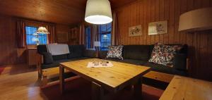 Imagem da galeria de Sauna | Wi-Fi | Terrace | Wood stove | Cable TV em Lofsdalen