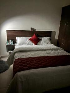 Postel nebo postele na pokoji v ubytování PS Elite Homestay