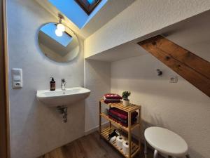Koupelna v ubytování "Landhaus Kennerknecht"