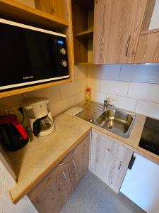 Kuchnia lub aneks kuchenny w obiekcie Pension Appartement Ambrosi
