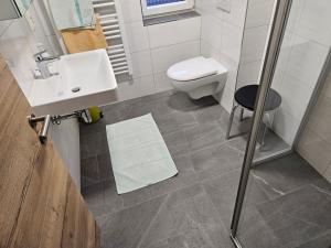 Łazienka w obiekcie Pension Appartement Ambrosi