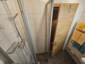 Łazienka w obiekcie Pension Appartement Ambrosi
