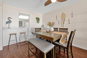 Foto dalla galleria di Direct Oceanfront Condo with amazing Views near Cocoa Beach a Cocoa Beach