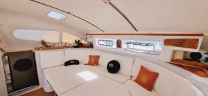 Istumisnurk majutusasutuses Sailing Experiences - Full Catamaran with skipper