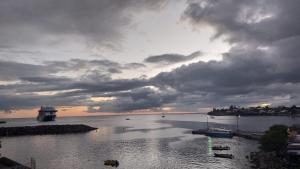 Imagine din galeria proprietății Kings Pavilion Suites Hotel în Basseterre