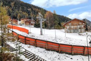 Studio familial avec balcon à Modane 18 m² vue montagne v zimě