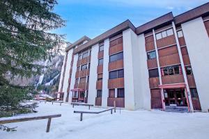Zdjęcie z galerii obiektu Résidence Grands Montets 221 ski in-ski out - Happy Rentals w Chamonix-Mont-Blanc