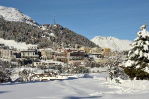 Ferienwohnung St. Moritz v zimě