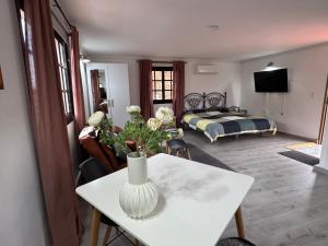 Katil atau katil-katil dalam bilik di Estudio en las montañas