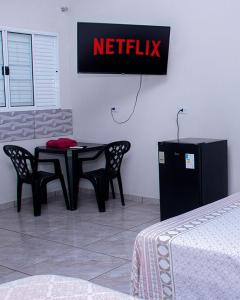 Μια τηλεόραση ή/και κέντρο ψυχαγωγίας στο Nosso Hotel