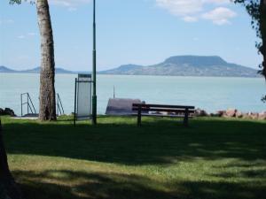 Peisaj natural din apropierea acestui camping